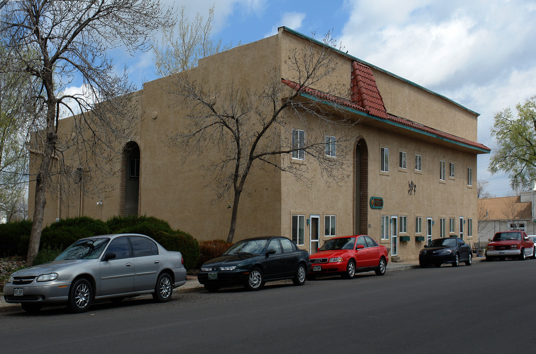 Sunburst Apartments in Lafayette, CO - Building Photo