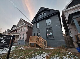 51 Stirton St in Hamilton, ON - Building Photo