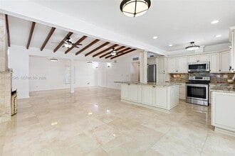 8030 SW 120th St in Miami, FL - Building Photo - Building Photo