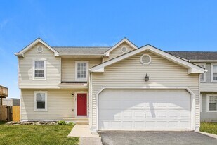 1281 Harpers Grove Ct in Columbus, OH - Building Photo