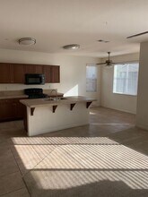 635 Firenze St in Lemoore, CA - Building Photo - Building Photo