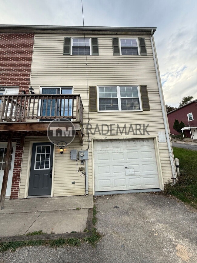 property at 54 N Front St