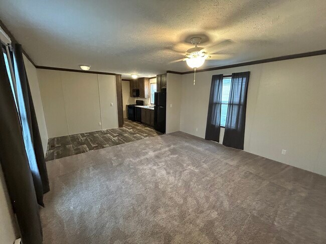 666 Oregon St in Belleville, MI - Building Photo - Building Photo