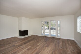 603 Begonia Ave in Newport Beach, CA - Building Photo - Building Photo