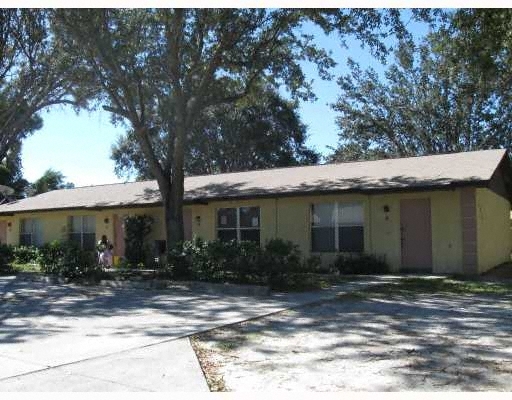 King Orange Quadplexes in Fort Pierce, FL - Building Photo - Building Photo