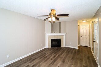 1248 Calebs Ridge Dr in Cordova, TN - Building Photo - Building Photo