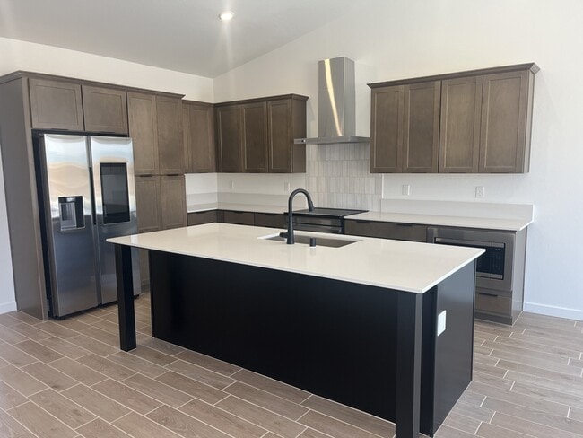 7319 Olive Wood Dr in Bakersfield, CA - Building Photo - Building Photo