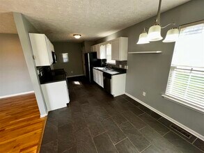 342 Turkey Run Dr in Bowling Green, KY - Building Photo - Building Photo