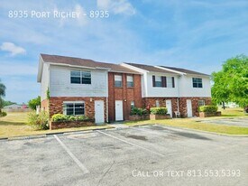 8935 Cochise Ln in Port Richey, FL - Building Photo