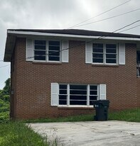 8195-8195 Spillers Dr SW in Covington, GA - Building Photo