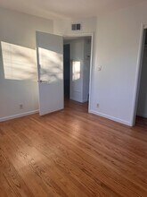 2025 Neptune Way in Sacramento, CA - Foto de edificio - Building Photo