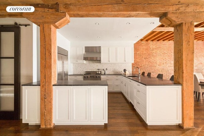 62 Beach St in New York, NY - Foto de edificio - Building Photo