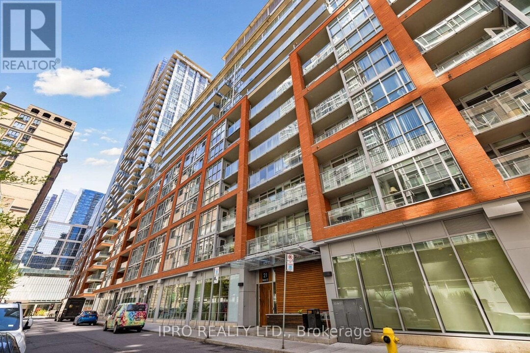 21-721 Nelson St in Toronto, ON - Building Photo