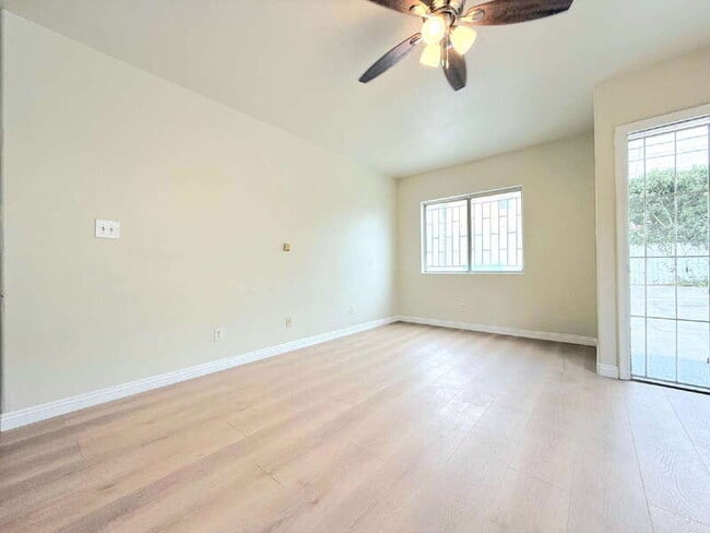 property at 1325 W 58th St