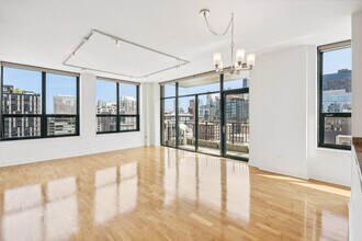 400 W Ontario St in Chicago, IL - Building Photo - Building Photo