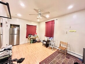 129 Cedar St, Unit 1 in Boston, MA - Foto de edificio - Building Photo