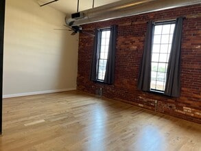 265 N Queen St in York, PA - Building Photo - Building Photo