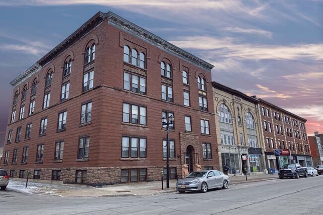 274 N Main St in Herkimer, NY - Building Photo - Primary Photo