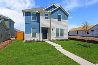 6008 Swedish Farms Ter in Del Valle, TX - Building Photo - Building Photo