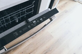 754 Mt Vernon Ave in Columbus, OH - Building Photo - Building Photo