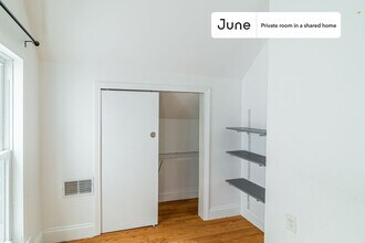 Room in Shared 6 bed/2 bath home in Boston, MA - Building Photo - Building Photo