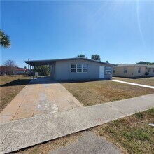22025 Beverly Ave in Port Charlotte, FL - Building Photo - Building Photo