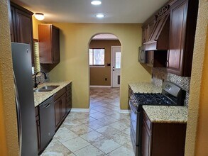 7610 Caillet St in Dallas, TX - Building Photo - Building Photo