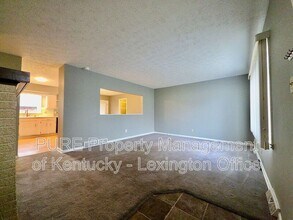2433 Pierson Dr in Lexington, KY - Building Photo - Building Photo
