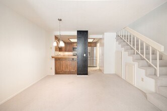 6214 Caminito Carrena in San Diego, CA - Building Photo - Building Photo