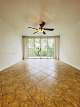 529 E Sheridan St, Unit 302 in Dania Beach, FL - Building Photo - Building Photo