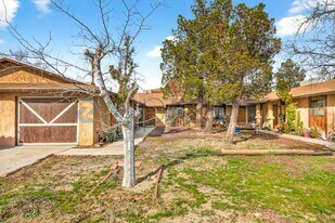 836 W Atkins Ave in Ridgecrest, CA - Building Photo