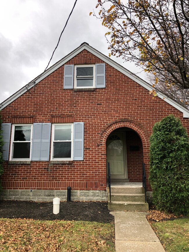 property at 1257 W 6th St