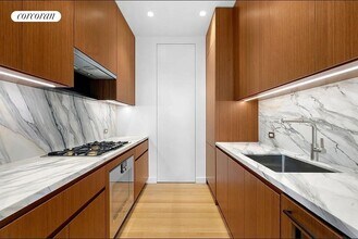 15 E 30th St in New York, NY - Building Photo - Building Photo