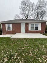 114 Moffett Ave in Collinsville, IL - Building Photo