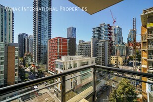 Stylish Furnished Condo in the Heart of Downtown Vancouver in Vancouver, BC - Building Photo