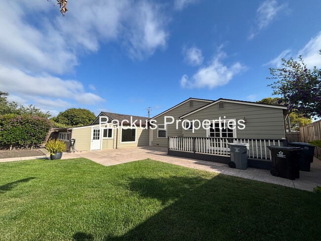 115 San Juan Dr in Salinas, CA - Building Photo - Building Photo