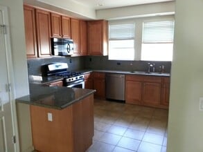 1319 De Altura Common in San Jose, CA - Foto de edificio - Building Photo