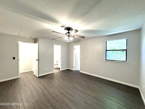 2964 Songbird Dr in Jacksonville, FL - Foto de edificio - Building Photo