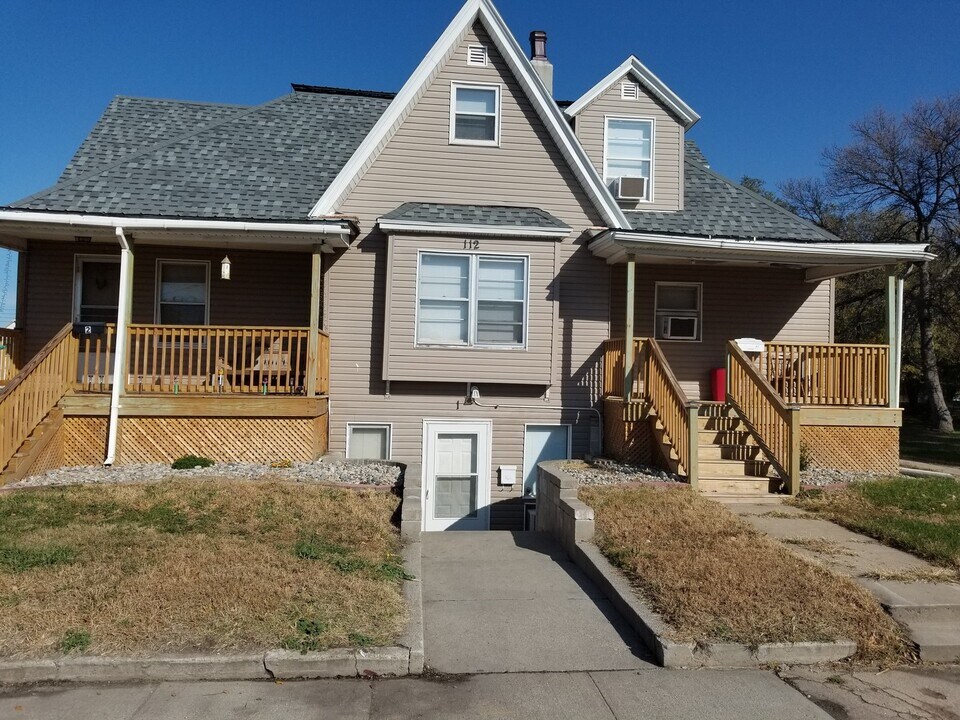 112 Braasch Ave in Norfolk, NE - Building Photo