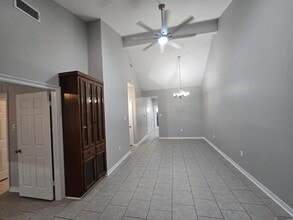 225 Ocean Dr, Unit 1401 in Baton Rouge, LA - Building Photo - Building Photo