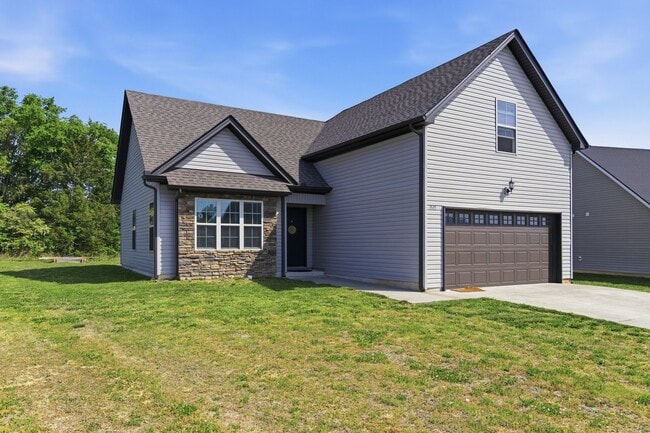 1517 Gambill Wood Dr in Smyrna, TN - Building Photo - Building Photo