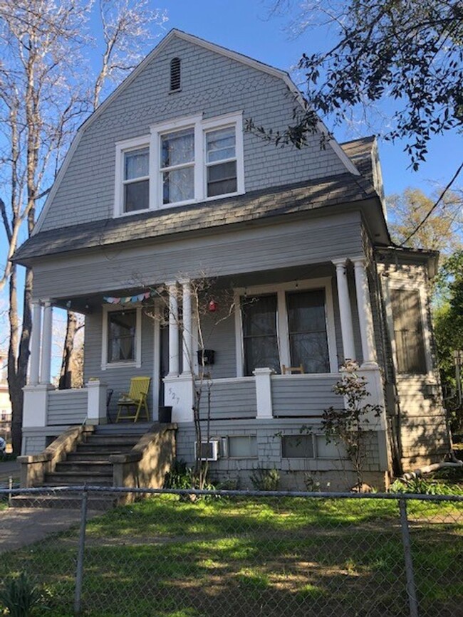 527 Cherry St in Chico, CA - Building Photo - Building Photo