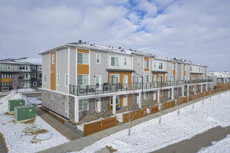 141 Ambleside Hl NW in Calgary, AB - Building Photo - Building Photo