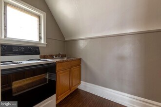 236 Harvey St-Unit -3R in Philadelphia, PA - Building Photo - Building Photo