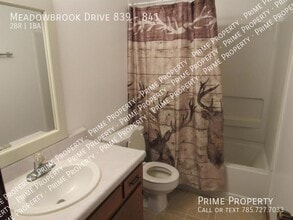839 Meadowbrook Rd in Salina, KS - Building Photo - Building Photo