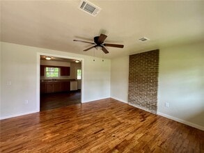 606 Elgin St NE in Gravette, AR - Building Photo - Building Photo