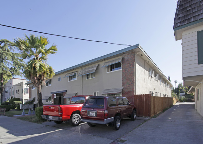 250 N 3rd St in San Jose, CA - Foto de edificio - Building Photo