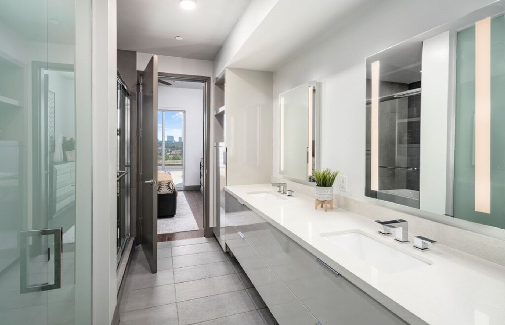 Live Grandscape Apartments in The Colony, TX