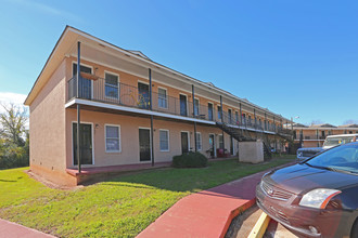 Campus Ridge Apartments in Athens, GA - Building Photo - Building Photo