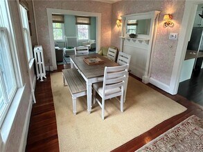15 Chestnut St in Newport, RI - Building Photo - Building Photo